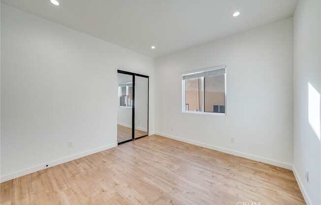 3261 CITY TERRACE DR