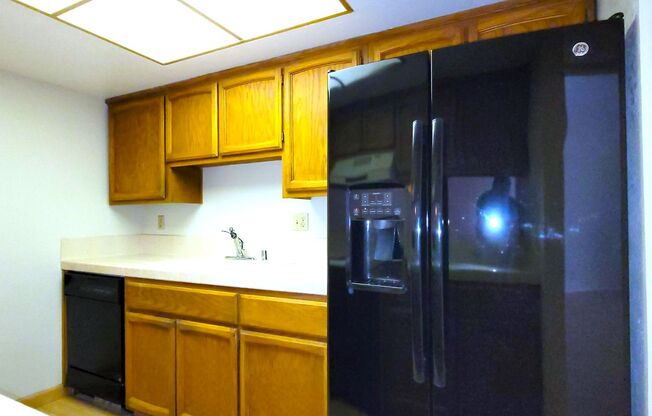 2 beds, 1 bath, $1,800