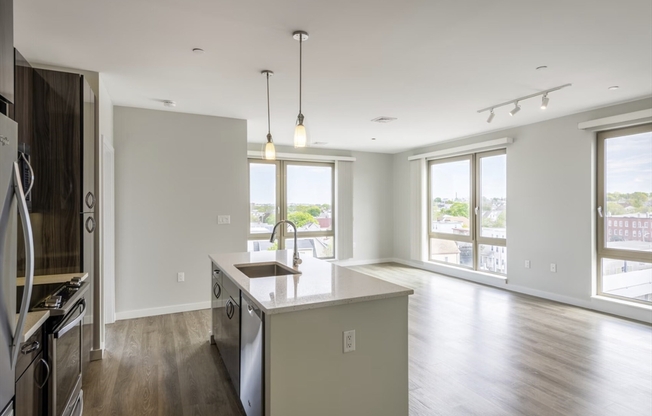 2 beds, 2 baths, $4,160, Unit 210