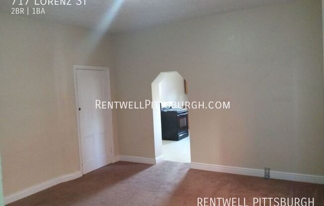 717 LORENZ ST