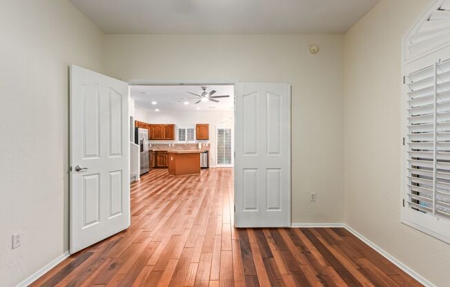 4 beds, 2.5 baths, $2,200, Unit #1171