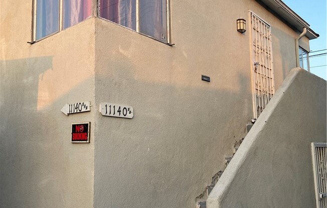 11140 1/2 S MARIPOSA AVE