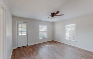 3 beds, 1 bath, $1,395