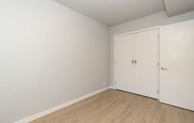 2 beds, 1 bath, 800 sqft, $2,145, Unit 333