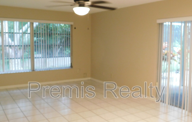 1840 OAK FOREST DRIVE W