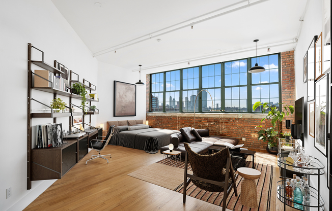 Studio, 1 bath, $5,000, Unit 3A