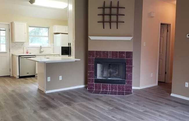 800 LONE STAR DR
