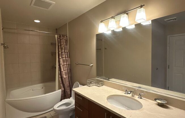 1 bed, 1 bath, $1,795, Unit # 1711