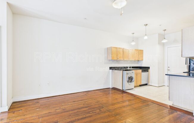 1 bed, 1 bath, 719 sqft, $1,220, Unit 203