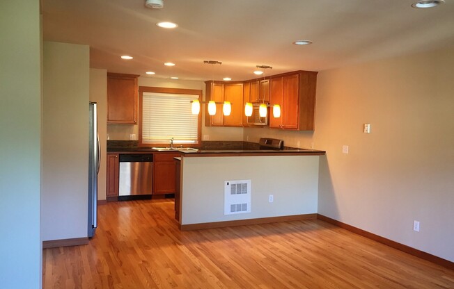 Warm and Welcoming Northgate Townhome