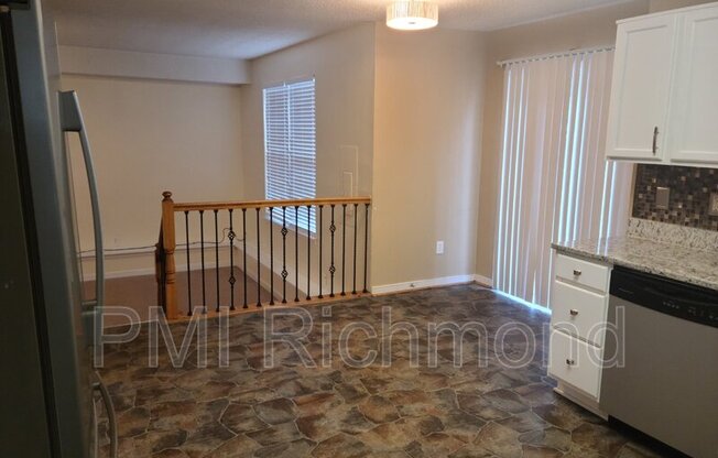 924 WHEELWOOD WAY