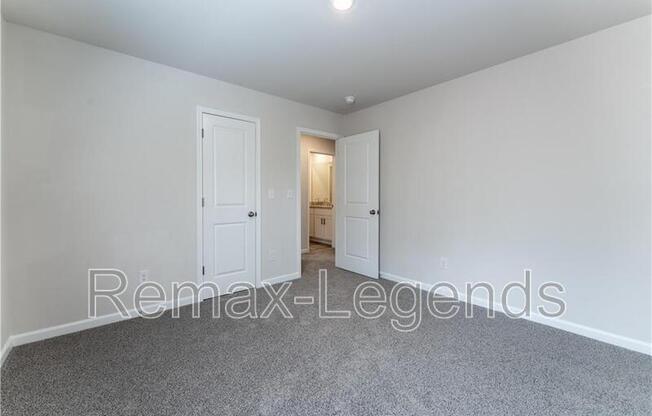 4105 OAKWOOD TERRACE CT