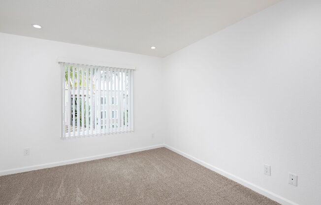 2 beds, 2 baths, 965 sqft, $2,995, Unit 301