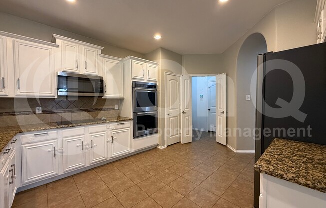 1417 COUNTRY CRK TRL