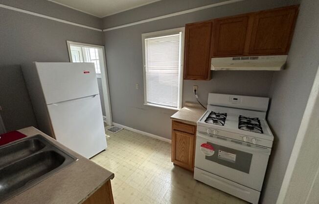 Section 8 Vouchers accepted for 2 Bedroom / 1 Bathroom House