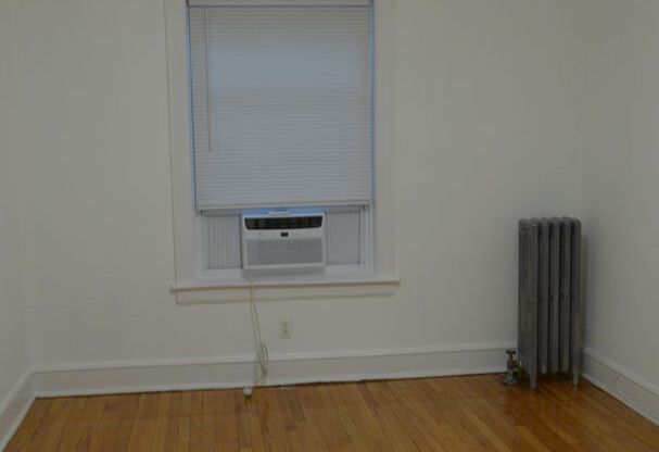 1 bed, 1 bath, 675 sqft, $1,595, Unit 48141B