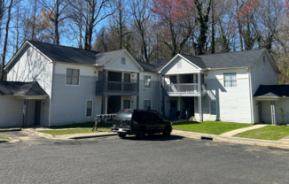 Saratoga Park Apartments Tenant Profile and Rental Offering