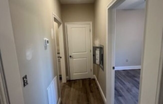 1 bed, 1 bath, 798 sqft, $930, Unit 216