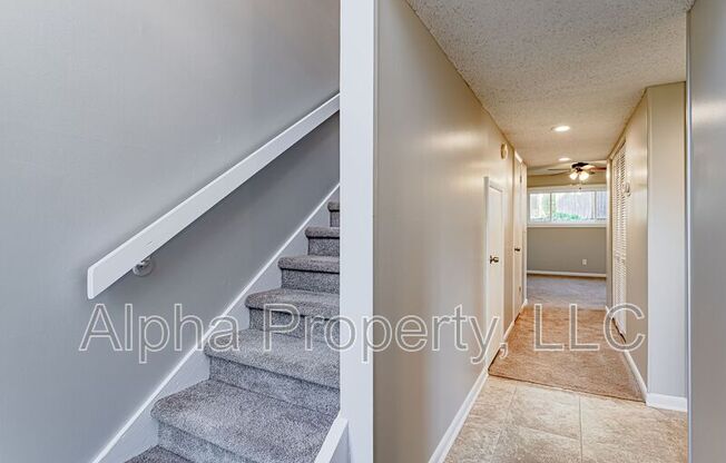 28 BRIARGLEN PL