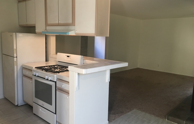 2 beds, 1 bath, 1,000 sqft, $2,650