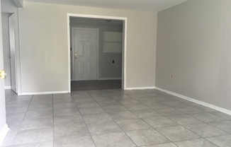 2 Bedroom 1 Bath Duplex For Rent at 301 Stewart Avenue Deland, FL 32720