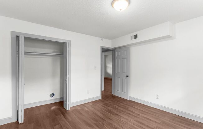 2 beds, 1 bath, $895, Unit Unit 2