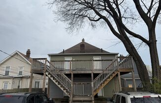 347-349 1/2 E Welch Ave