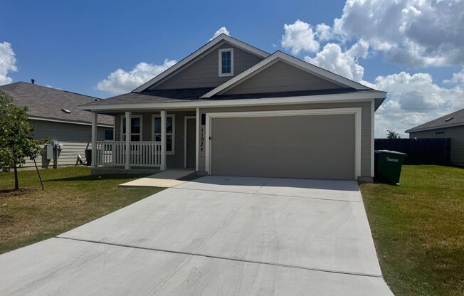 A Must-See Move-In Ready Home with Solar Panels & Modern Upgrades! Mission Del Lago, South San Antonio