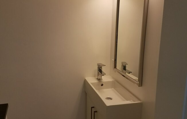 Studio, 1 bath, 230 sqft, $1,875, Unit 716- 16