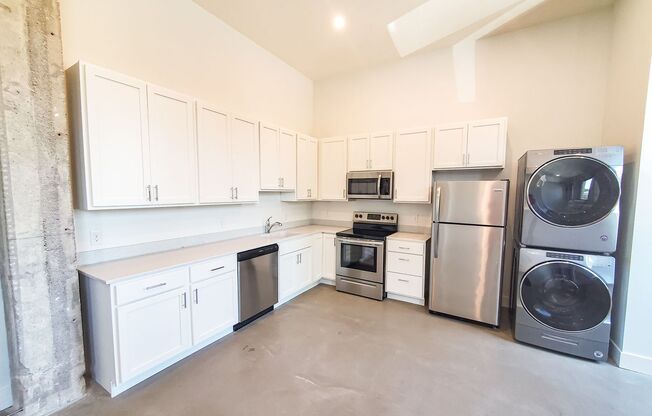 Studio, 1 bath, 525 sqft, $1,070, Unit B311