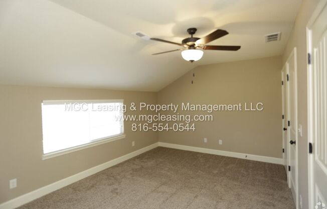 3 beds, 2 baths, $1,626, Unit 2223 SW Burning Wood Ln