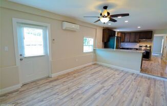 1545R Pasadena Dr