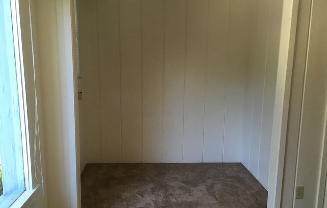 Studio, 1 bath, $1,825, Unit Up