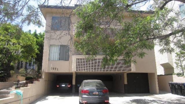 1571 Manning AVE