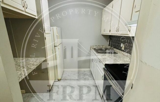 2 beds, 1 bath, $1,595, Unit 404