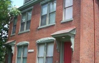 1025 - 27 S. 7th