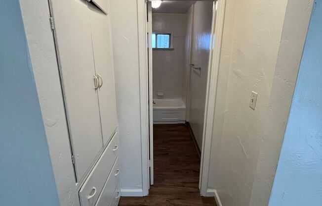 1 bed, 1 bath, 616 sqft, $900, Unit 1