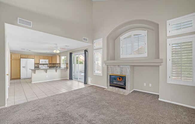*NO HOA* MOVE-IN READY 3-BEDROOM WITH SWIMMING POOL & SPA HOME!
