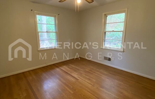 3 beds, 1 bath, $1,325