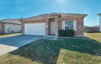 Great 3/2/2 Home in Huttoparke!