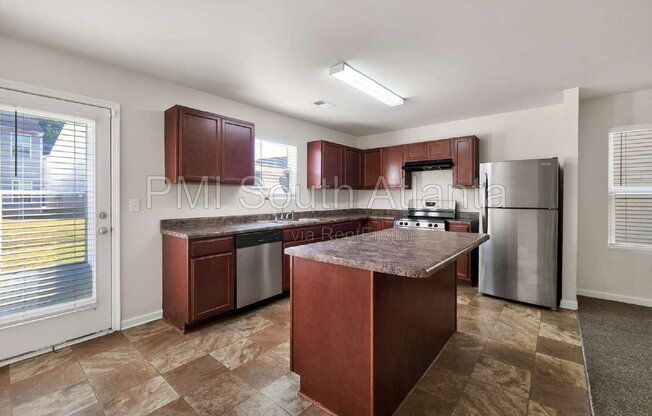 4 beds, 2.5 baths, 2,100 sqft, $1,950