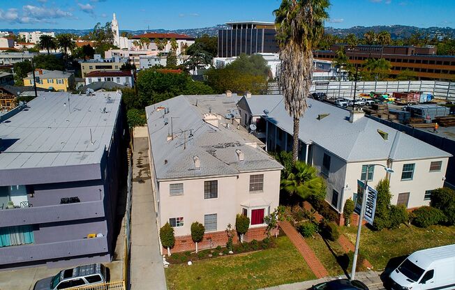 Crenshaw Park Apartments