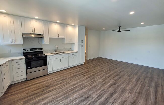 2 beds, 2 baths, 710 sqft, $2,650, Unit 20