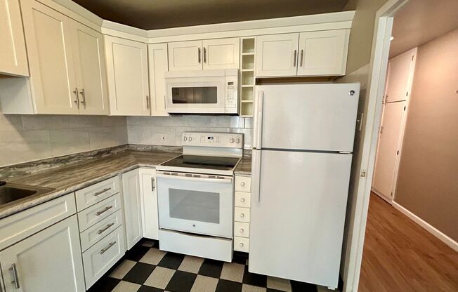 1 bed, 1 bath, $2,150