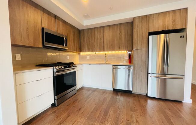 Gorgeous New Construction 2 Bed in JP! AC, In Unit Laundry, Garage Parking!