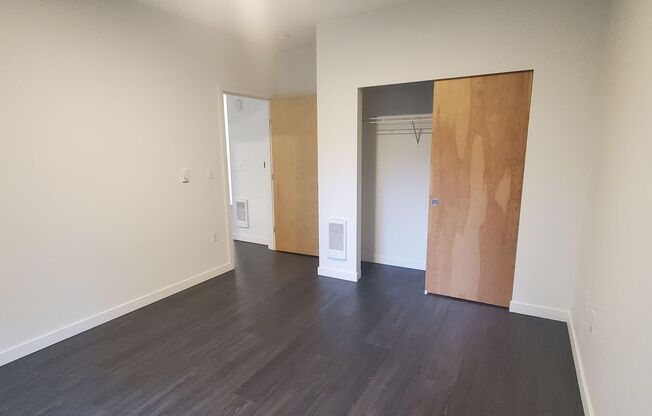 1 bed, 1 bath, 574 sqft, $1,875, Unit 105