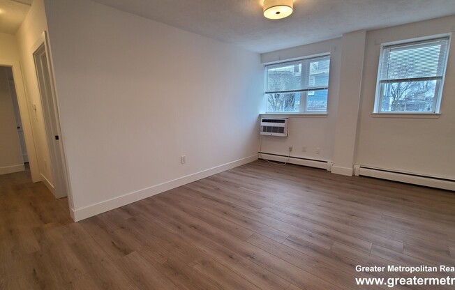 740 E 7 ST 