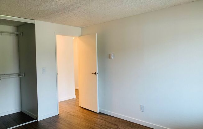 1 bed, 1 bath, 700 sqft, $1,800, Unit 307