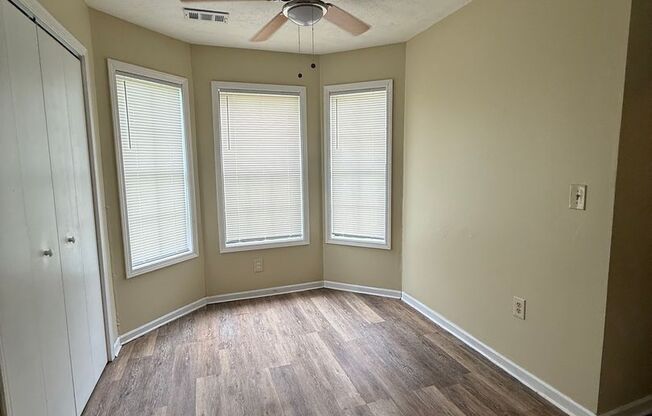 2/2.5 Townhome in the heart of downtown Douglasville