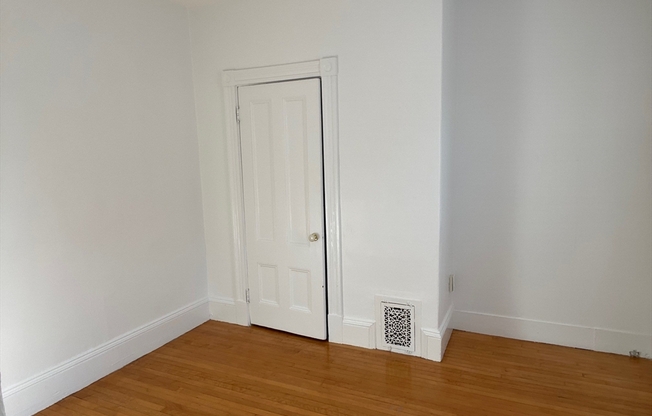 2 beds, 1 bath, 1,000 sqft, $2,750, Unit 2